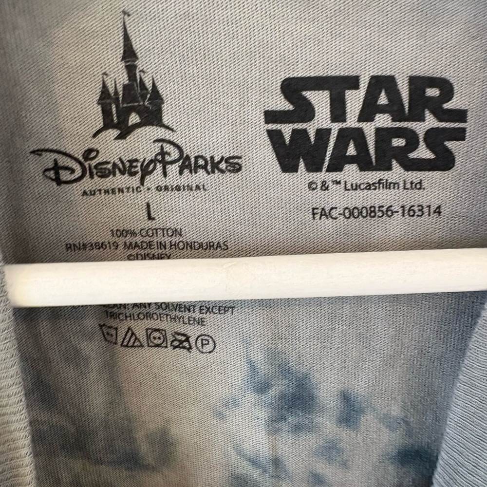 NWT STAR WARS | Disney parks Boba Fett Graphic tshirt Gray 100% cotton Large - Picture 2 of 5